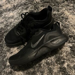 Nike youth boys size 5